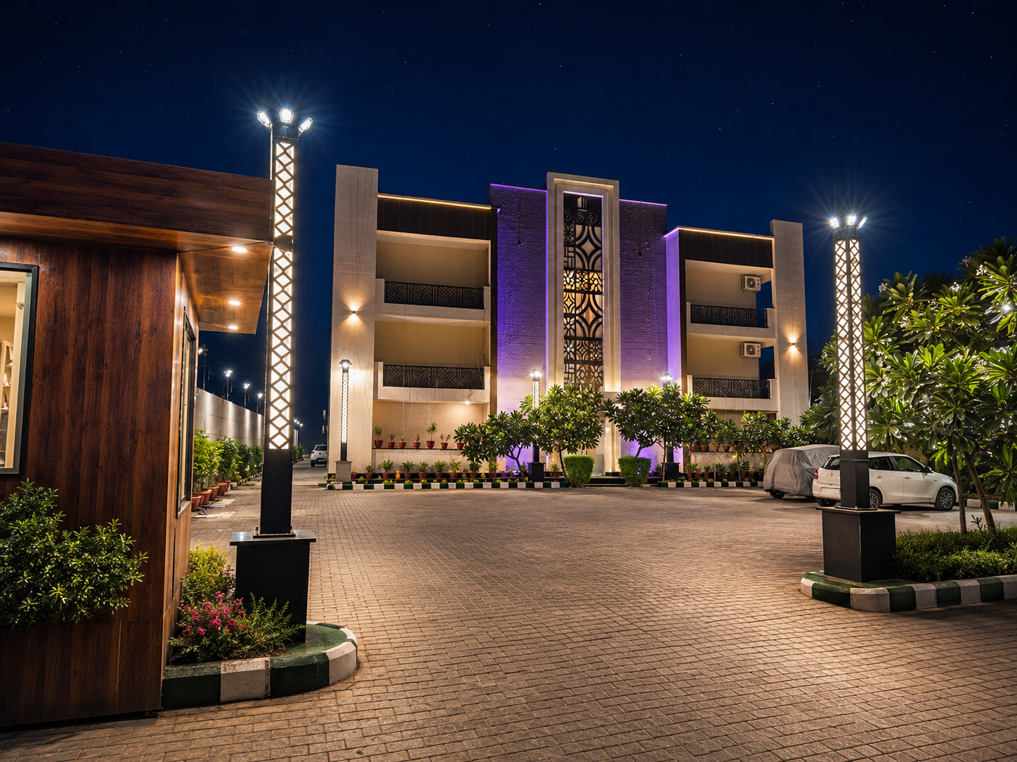 Shri Sadhna Dham evening gate view